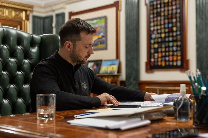 Zelensky: Ukraine will not accept partial invitation to NATO Vladimir Zelensky