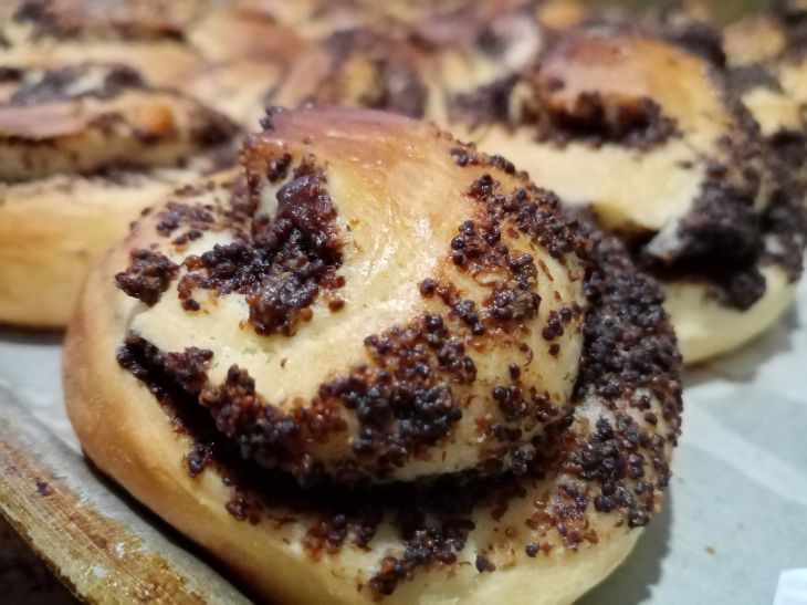 How to cook a whole mountain of donuts: the easiest recipe Baking