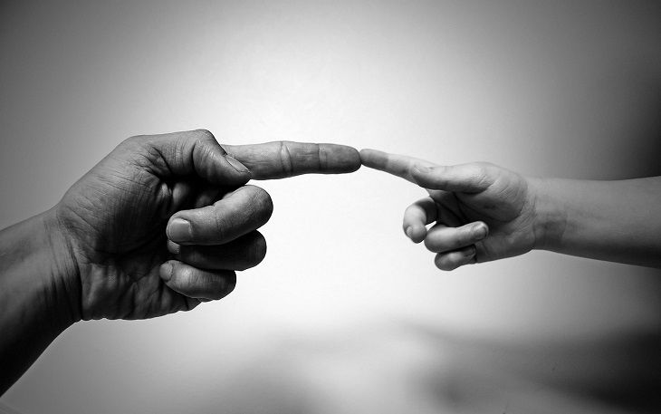 Doctors have named two unusual symptoms on the hands that may be signs of lung cancer hands