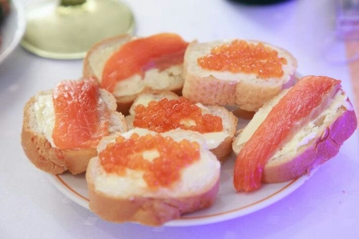 Is it possible to freeze red caviar to extend its shelf life: there is only one correct answer Sandwiches