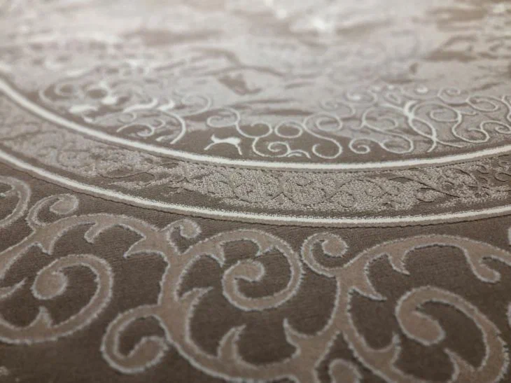 Comment le tapis a été remplacé : comment nettoyer le poil avec un seul comprimé Tapis