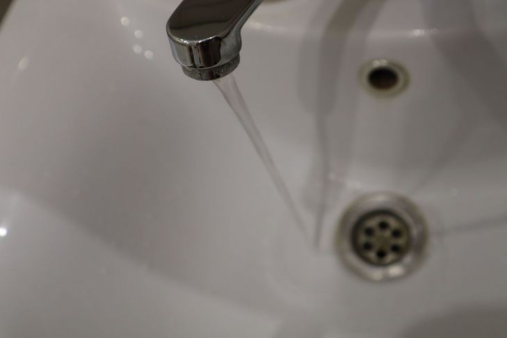 How to Clear a Clogged Sink in Half an Hour: 3 Easy Ways tap