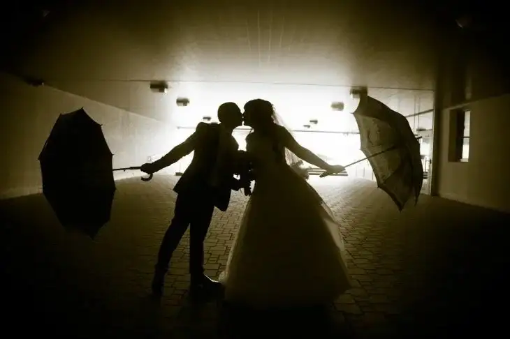 How to Know if Your Relationship is Moving Too Fast: 5 Signs It's Time to Slow Down Pair